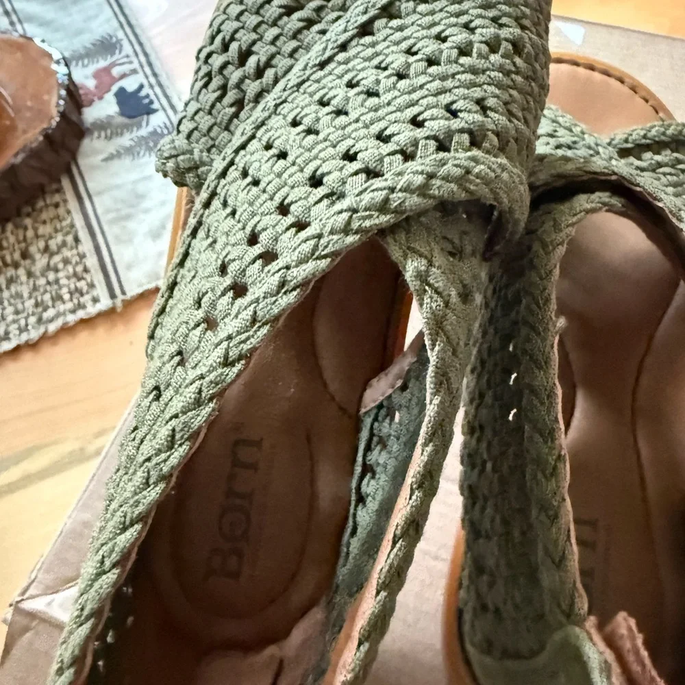Born Olive Woven Sandals - Picture 3 of 9